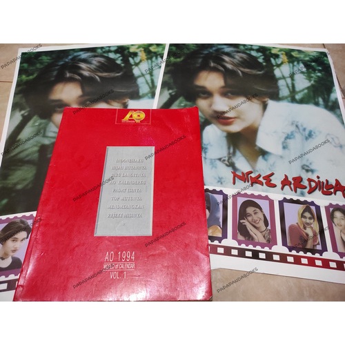 Katalog Kalender Tahun 1994 ada Gambar Nike Ardilla Bonus 2pc Poster (LANGKA)