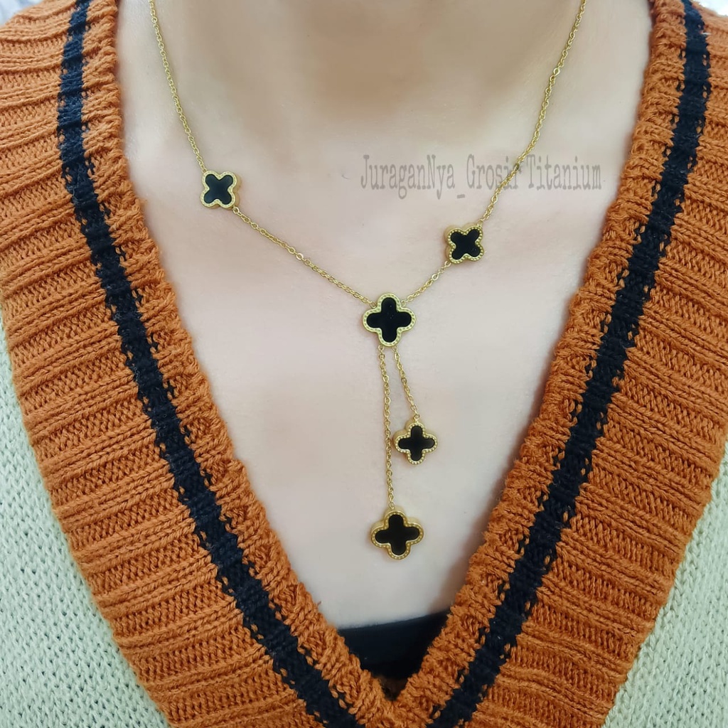 KALUNG TITANIUM BUNGA HITAM TINGKAT KOREA ANTI KARAT&amp;ANTI LUNTUR