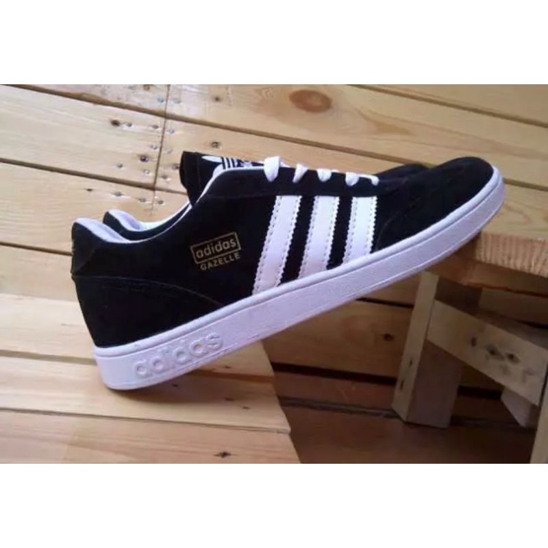 SEPATU TERBARU 2023 4DID4S GAZELLE SIZE 39-43/SEPATU KETS PRIA WANITA MODEL BARU/SEPATU SEKOLAH HITAM POLOS/SNEAKERS SEKOLAH FULL BLACK/SEPATU CASUAL TERBARU/SEPATU FORMAL TERLARUS/SNEAKERS PRIA DEWASA KEKINIAN/SEPATU SNEAKERS WANITA TERBARU 4DIDAS NEO