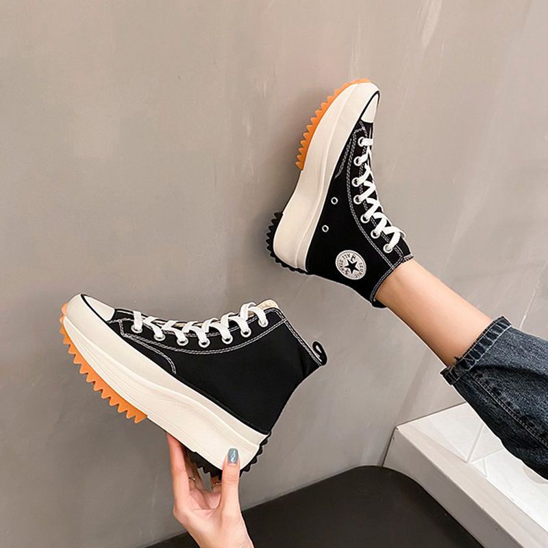 SEPATU WANITA KANVAS JISUNG SNEAKERS BOOTS CEWEK SPORT SHOES ANAK SEKOLAH HITAM DAN PUTIH IMPOR