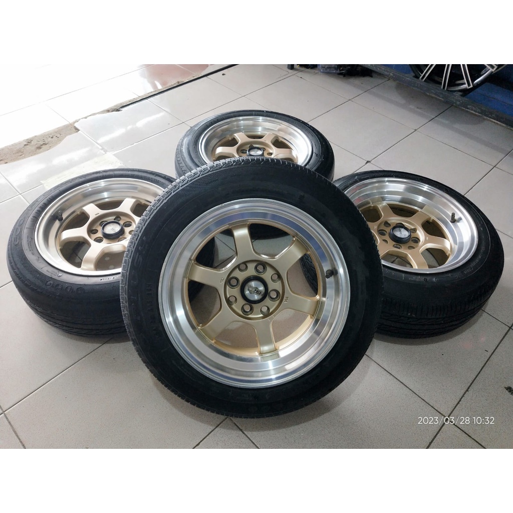 Velg Mobil Bekas Celong Racing Tokyo Rifu Hsr Ring 15 Lebar 7/8 Inch Hole 4 x 100 / 4 x 114,3 Offset