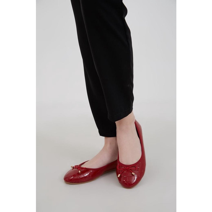 Promo Berrybenka - Sepatu Flat Shoes Wanita Sophie Fana Bow - Red,39