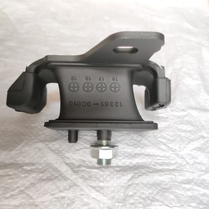 Engine Mounting INNOVA BENSIN