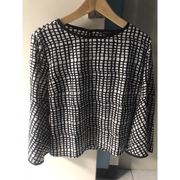 [PRELOVED] The executive blouse/atasa the executive/blouse lengan terompet/atasan wanita/blouse wani
