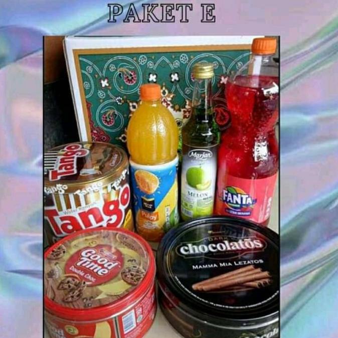 

Hampers Parcel Lebaran Kue Kaleng Paket E Stok Terbatas