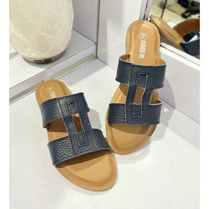 Sandal Kulit Wanita