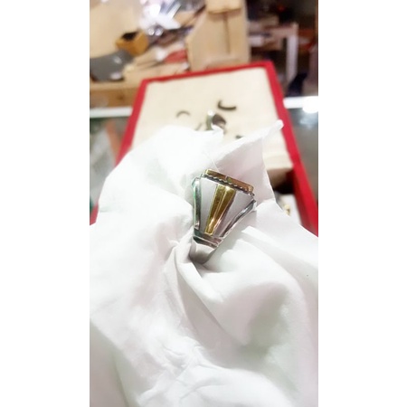 emban ikat ring monel handmade . kombinasi. untuk batu kotak