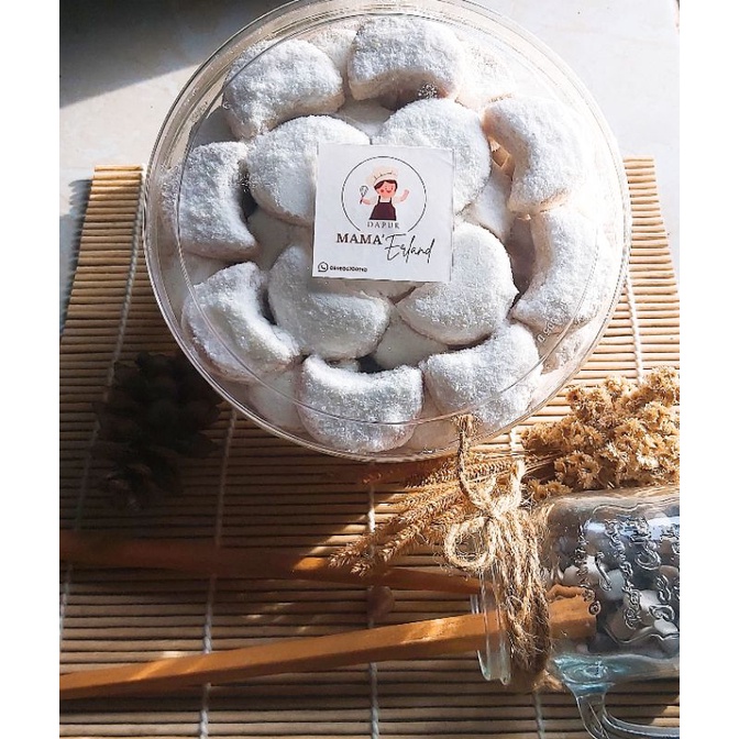 

PUTRI SALJU KUE KERING LEBARAN 250gr 500gr