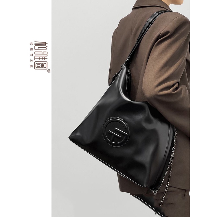 Sera Parker Tote bag wanita berkapasitas besar tas bahu tunggal 2023 musim semi dan musim panas fashion high-end commuter backpack