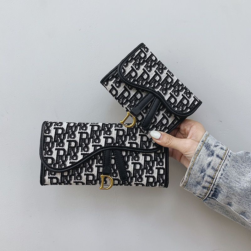 Sera Dompet Kecil Wanita 2023 Baru Ins Desain Ceruk Fashion Kecil Ultra Tipis Dompet Koin Wanita Dompet Panjang