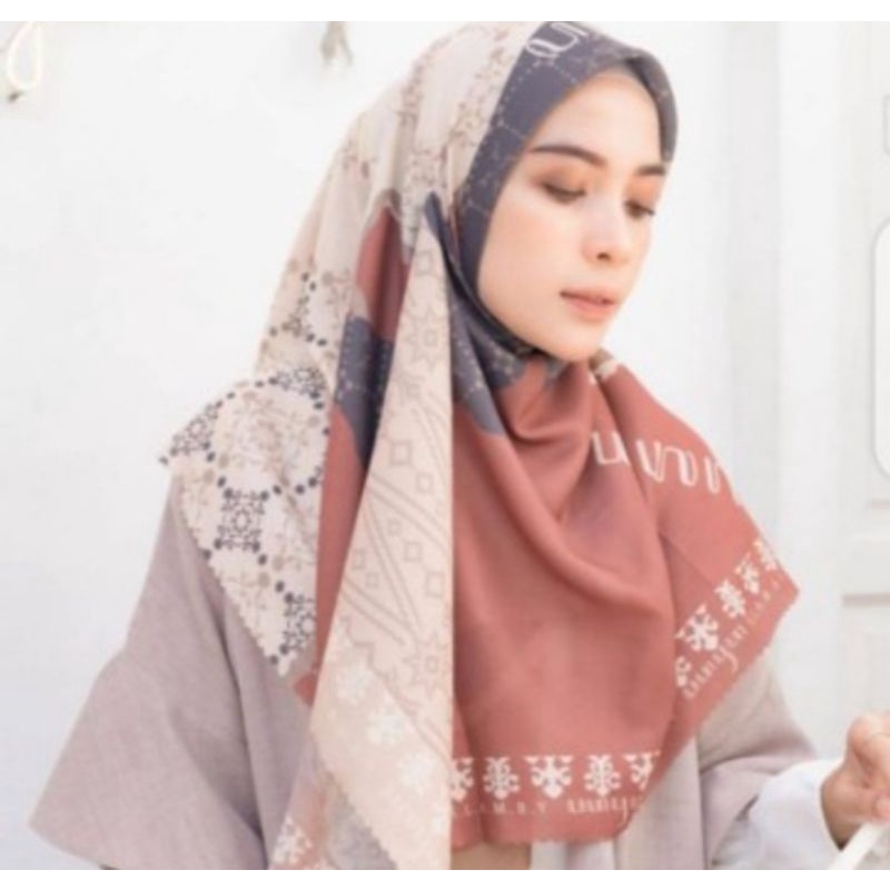 Kanaka scarf raja Ampat by wearing klamby