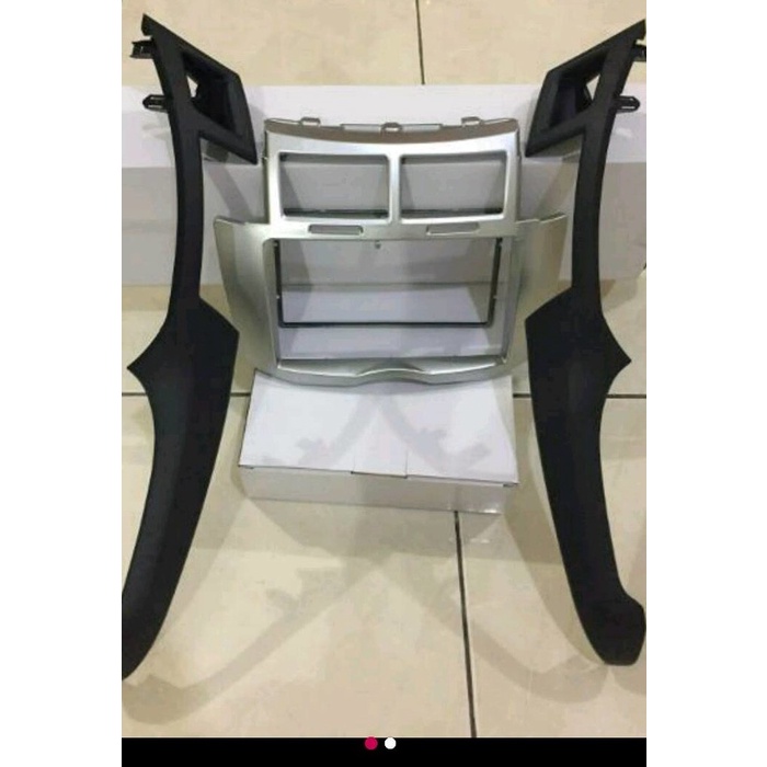 FREE ONGKIR FRAME YARIS/FRAME DOUBLEDIN HEADUNIT TV MOBIL YARIS FREE ONGKIR