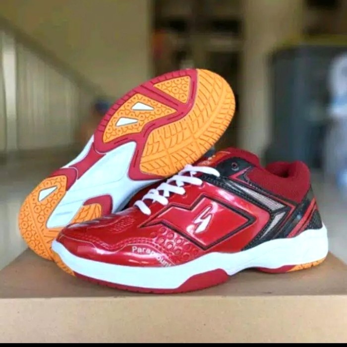 Sepatu Badminton Pria Merk James