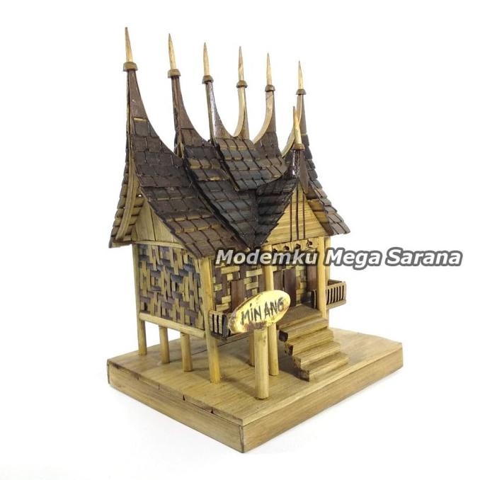 Miniatur Rumah Adat Minangkabau (Rumah Gadang) dari bambu - 14x12x16cm div01