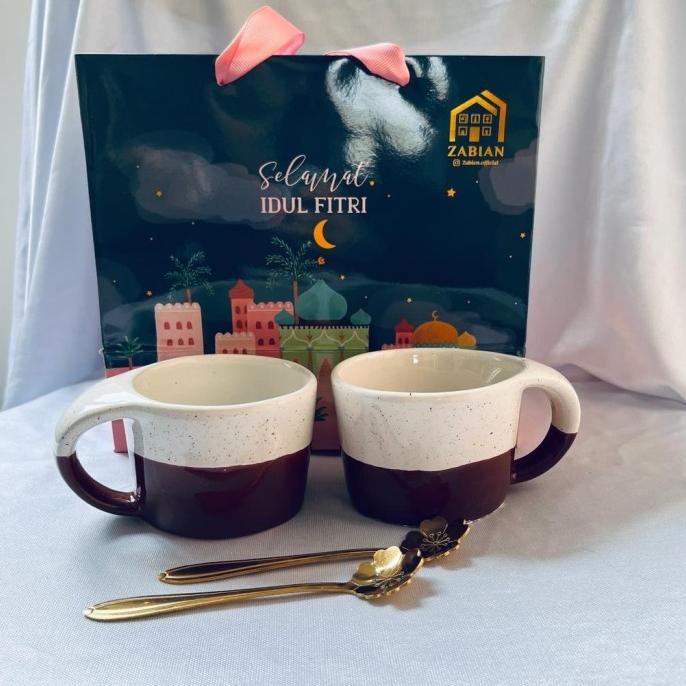 

Promo ZABIAN - DOUBLE SET PACKAGE | HAMPERS PARCEL LEBARAN MUG KERAMIK