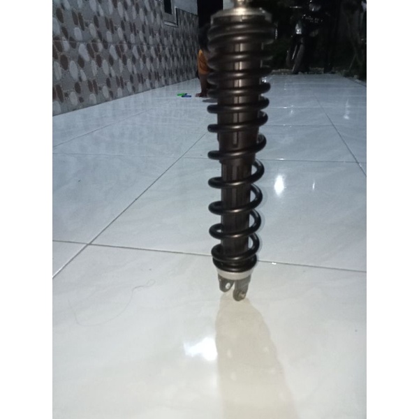 SHOK BELEKER BELAKANG HONDA VARIO 125 - VARIO 150 SECOND ORIGINAL