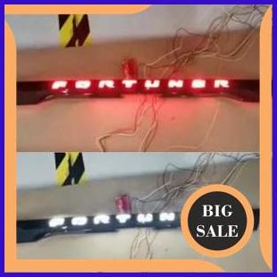 Trunk Lid LED GRAND FORTUNER 2012 - 2015 TRUNKLID FORTUNER LED suku cadang 54PR23