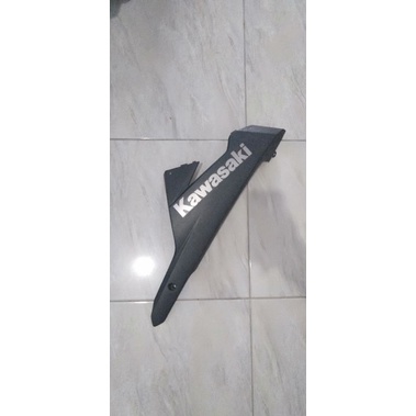 Undercowl Ninja 250fi original kanan cover bawah fairing Undercowl ninja 250 fi old bagian kanan