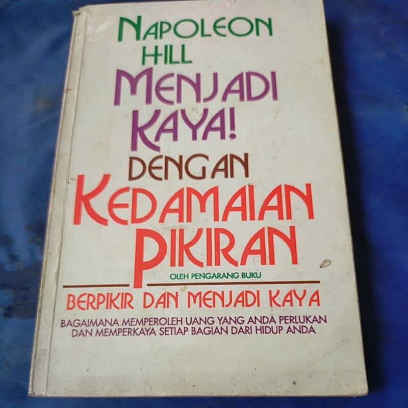 

buku menjadi kaya dengan kedamaian pikiran