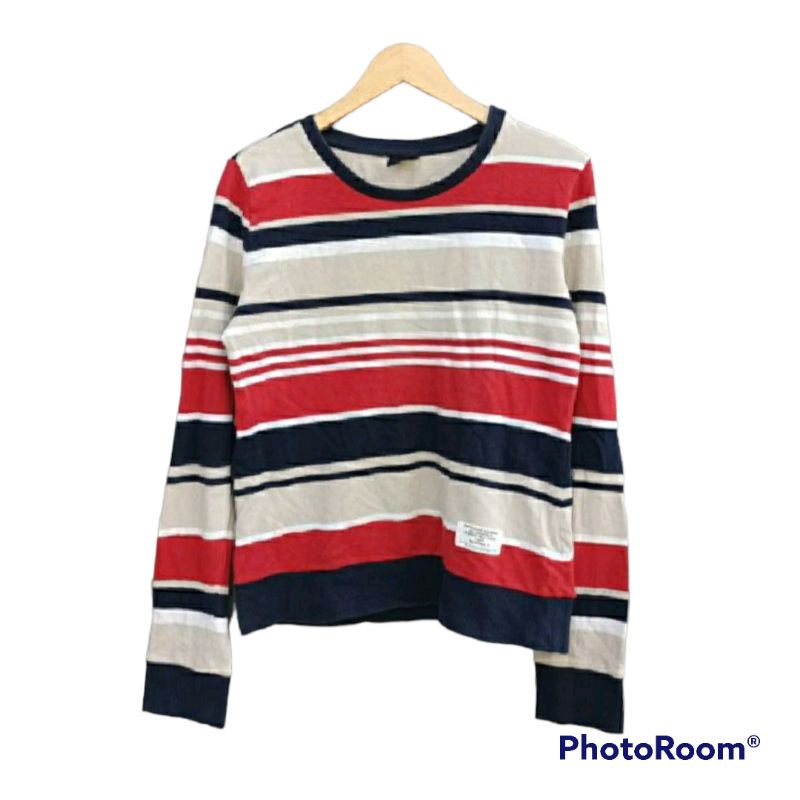 Crewneck Empolham/Sweater Polham Motif Salur