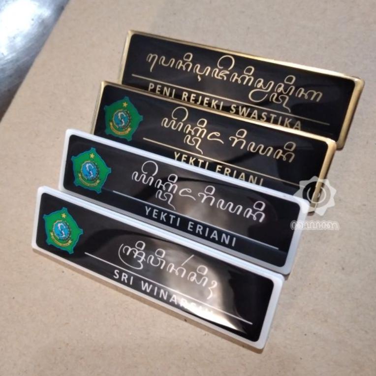 

Diskon Habis Custom Nametag Papan Nama Dada Resin 8X2Cm