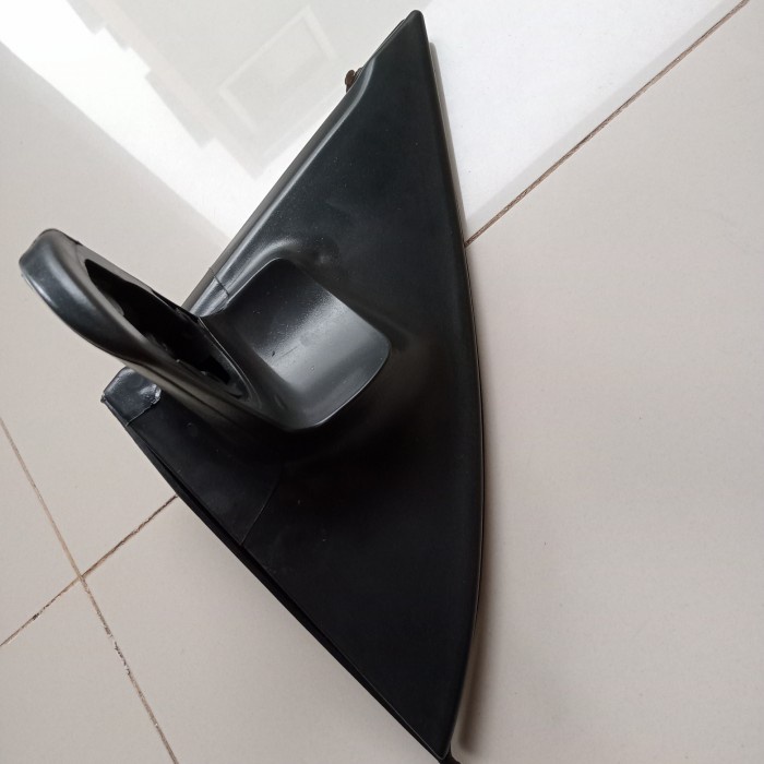 kaki spion/dudukan spion avanza vvti 2004-2011,satuan(kanan)