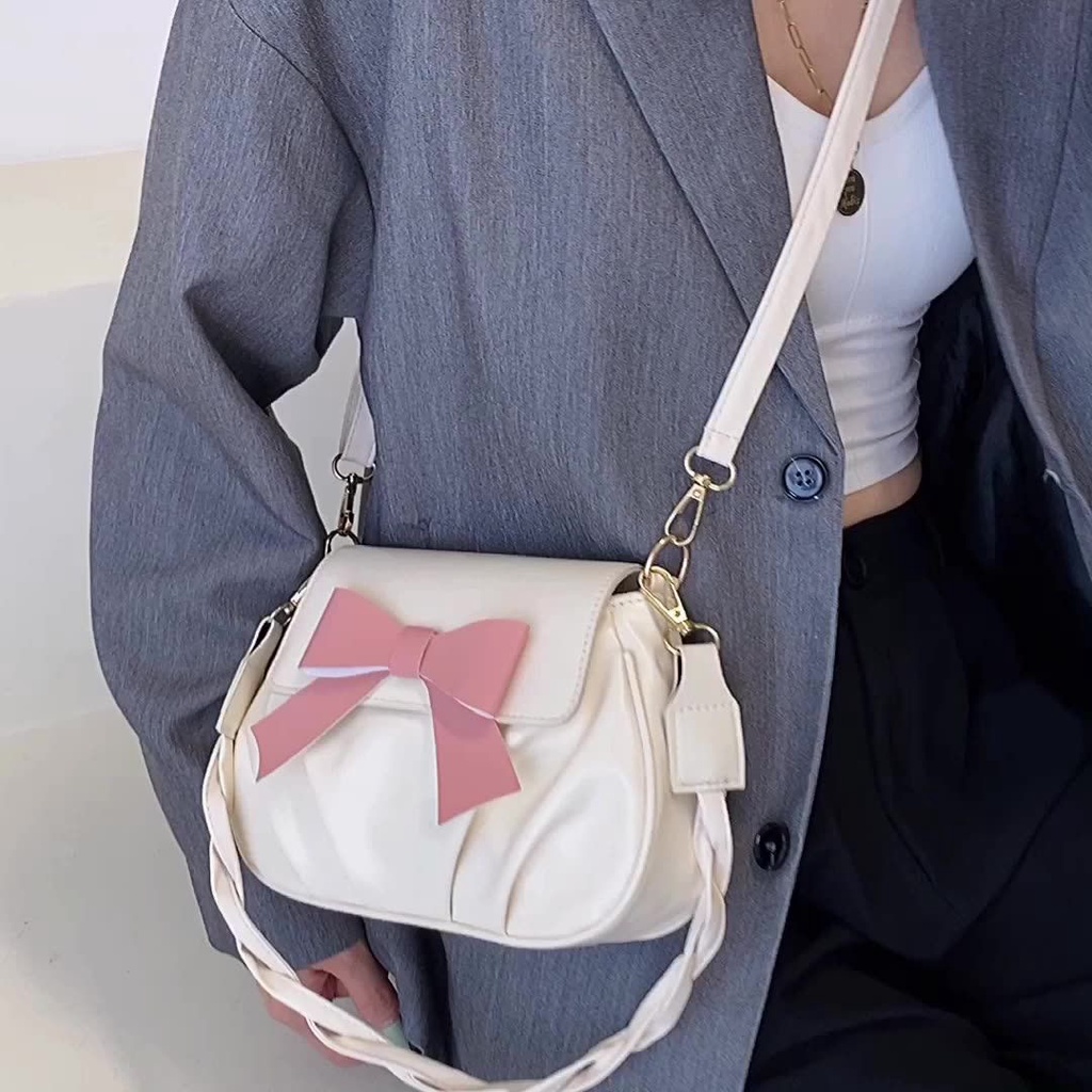 ♘►☍Sera  Tas High-End Wanita Musim Semi 2022 Baru Siswa All-Match Versi Korea dari Fairy One-Shoulder Messenger Lipat Cloud Bag