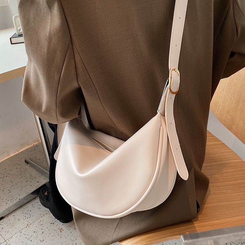 ✧Sera  Retro Tas Wanita Kapasitas Besar 2023 Baru All-Match Niche Musim Gugur dan Musim Dingin One-Shoulder Messenger tas High-End Tas Pangsit