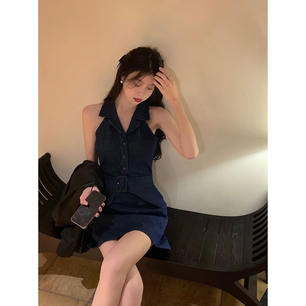 Red Gaun Denim Wanita 2022 Musim Semi dan Musim Panas Baru High-End Rasa Pinggang Pelangsing Tanpa Lengan Retro Murni Keinginan Gaya Panas gadis Rok