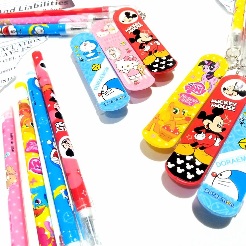 

Pulpen / Pen Gantungan Lucu dan Unik Berbagai Variasi