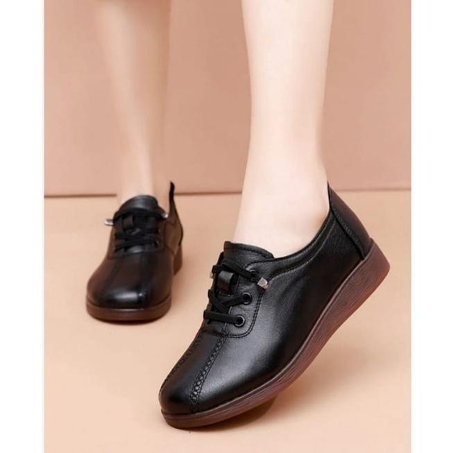 SEPATU CLARKS OMUGI 2 WEDGE 3CM