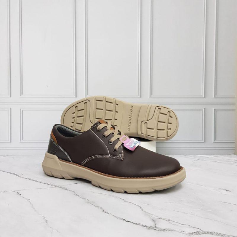 SEPATU SKECHERS MAN DEVANO SNEAKER