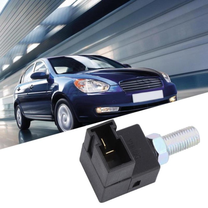 Aramox Switch Lampu Rem + Rem Belakang untuk Mobil Hyundai