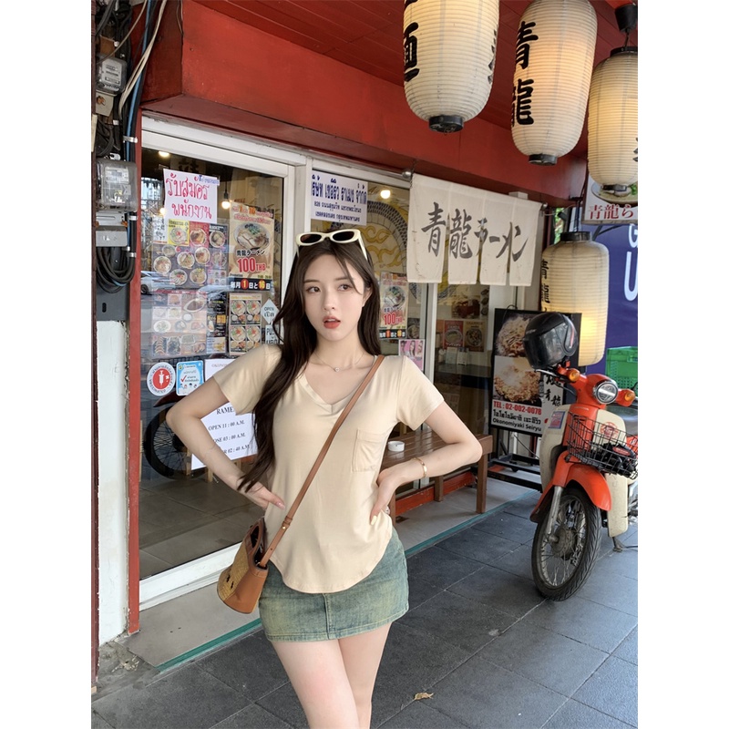 ☂✐♗#COD Suhao hot girl V-neck lengan pendek T-shirt wanita musim panas 2023 rasa desain baru all-match casual collarbone slim top bottoming shirt