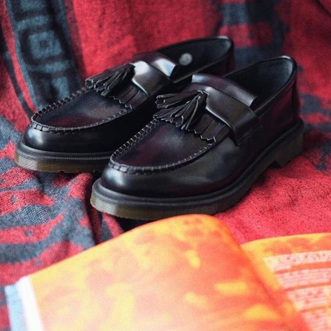 Dr martens adrian loafer tassel black smooth