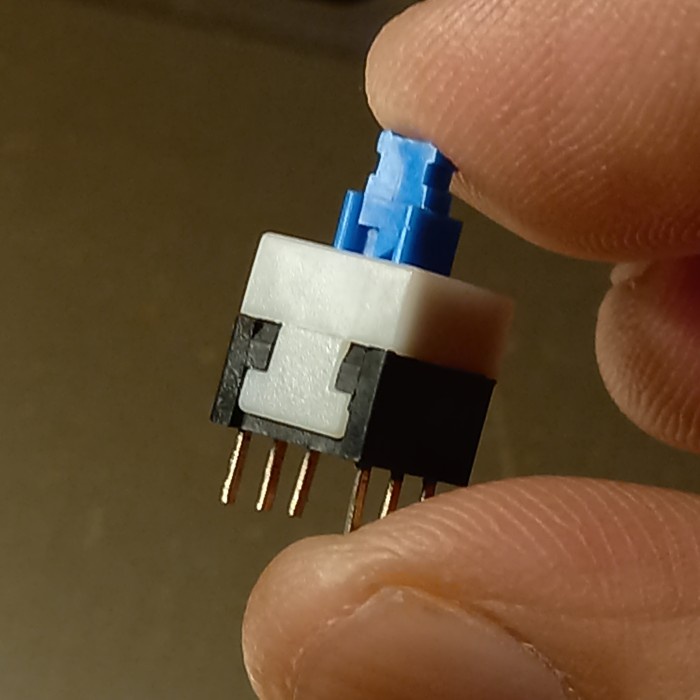 Saklar Push On - Push Off Self Locking Switch 8Mm X 8Mm