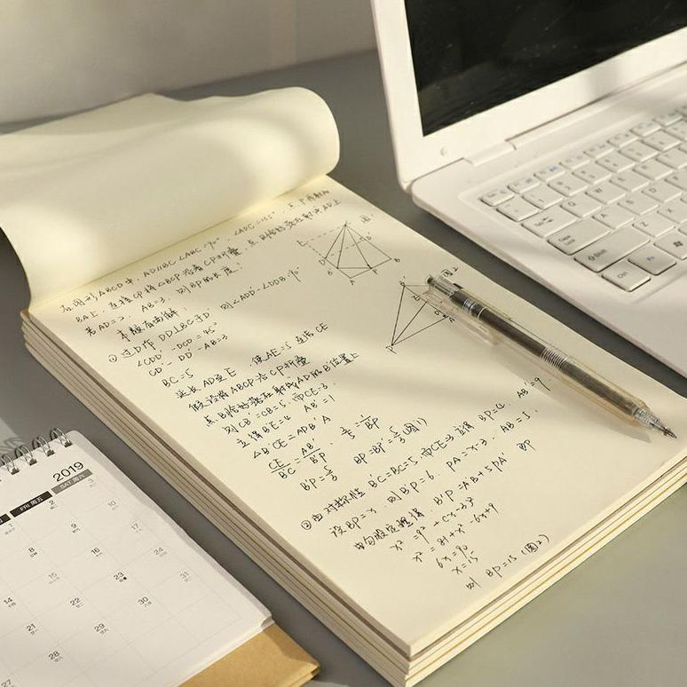 

BUKU TULIS B5 GORES UNTUK LATIHAN MATEMATIKA .