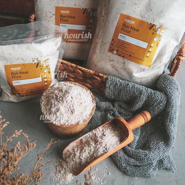 

Termurah | KF7 | Rye Flour / Tepung Gandum Hitam Utuh 1kg