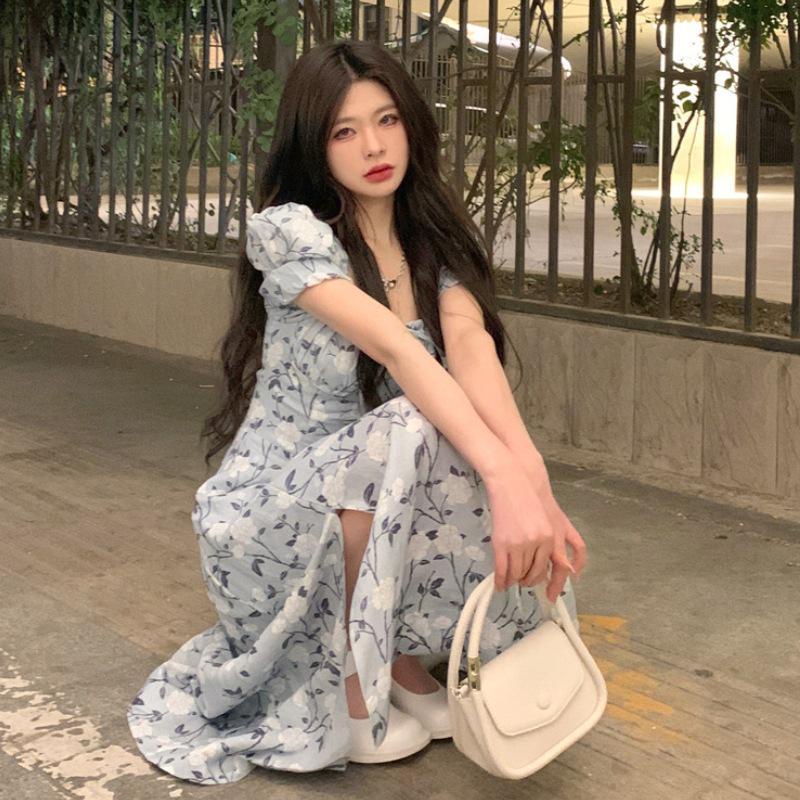 dress floral korea Gaun Belah Sisi Bunga Biru Perancis Kerah Persegi Manis Pedas Susu Lembut Teh Man