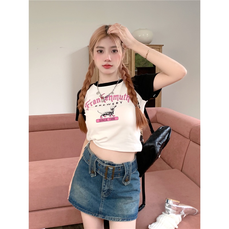 Red Slim Slim Hot Girl Pendek Pencocokan Warna Lengan Pendek T-shirt Wanita Musim Panas 2023 Baru Leher Bulat All-Match Korea top In
