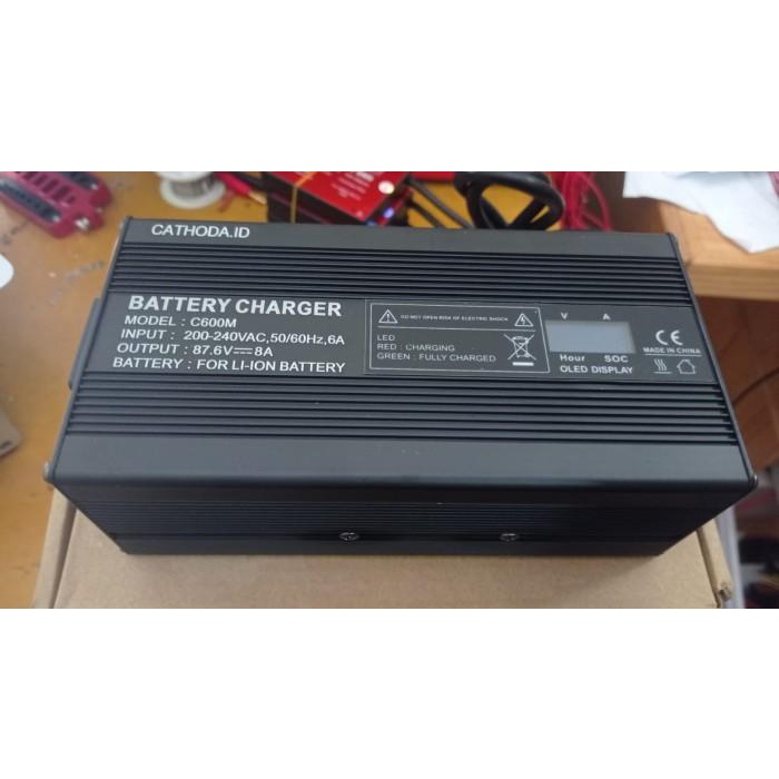 Terlaris Charger 24S Lifepo4 8A 87.6 Volt