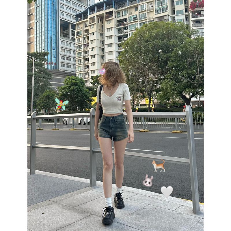 Red Amerika Keinginan Murni Gaya V-Leher Lengan Pendek T-shirt Wanita Musim Panas Baru Slim Slim Lucu Dicetak Gadis Panas Pendek top Tide