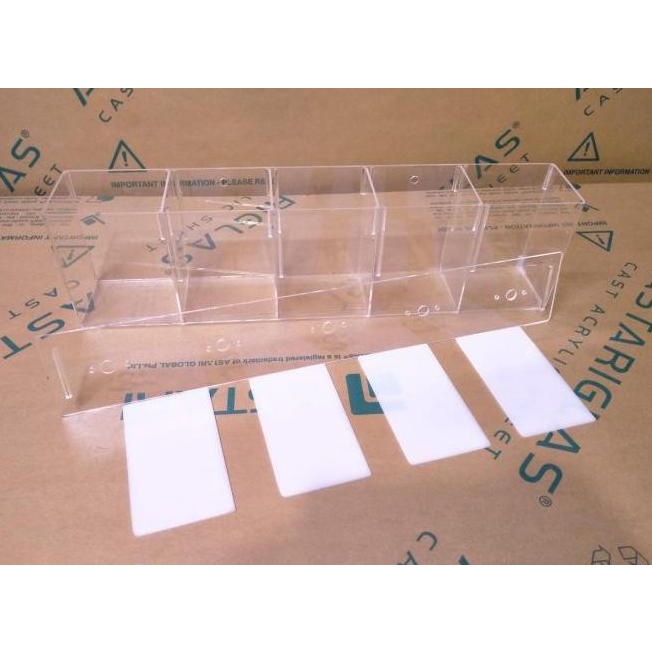 Aquarium Soliter Akrilik Cupang Sekat 5 Kamar 50 X 10 X 15 Pakai Tutup