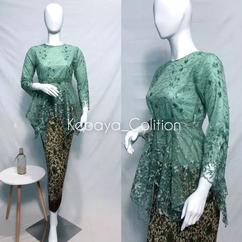 Kebaya Tunik / Tunik Brokat /Kebaya Modren /Kebaya Tile /Kebaya Favorite / Batik