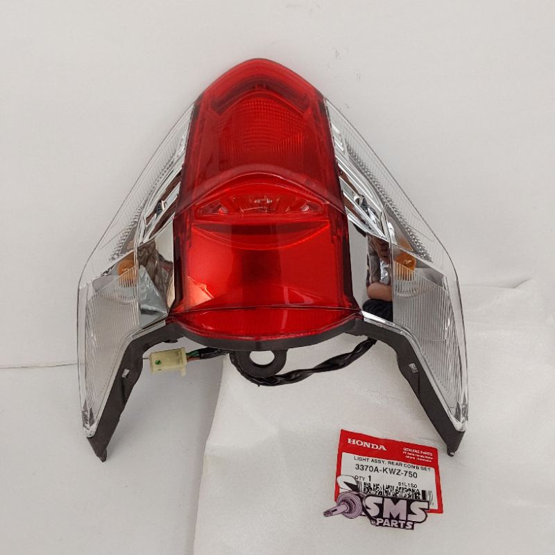 Lampu Belakang Stoplamp Set Revo Matic Ori 3370A KWZ 750