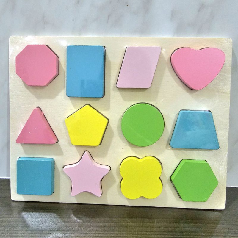 puzzle shapes mainan anak 1 tahun melatih motorik anak