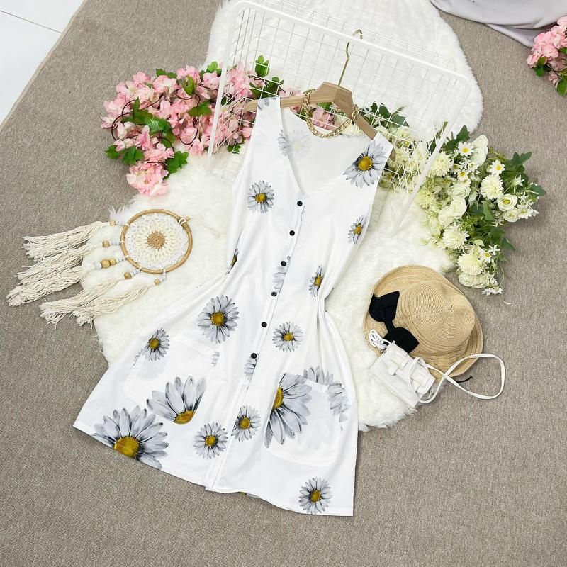 MDLV ~ 5042# Daisy V Shirt Dress