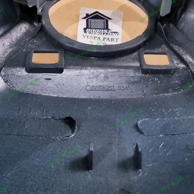 Batok Tutup Setang Stang Atas Vespa Ps Tv Tipi Tivi Kotak
