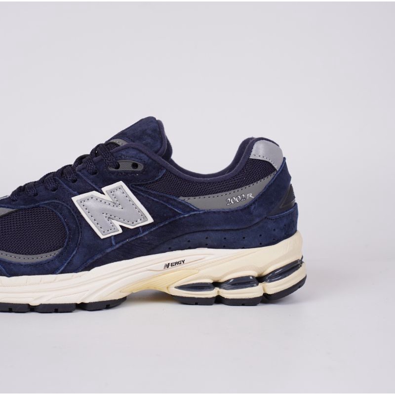 Sepatu New Balance 2002R Eclipse Casterock Navy