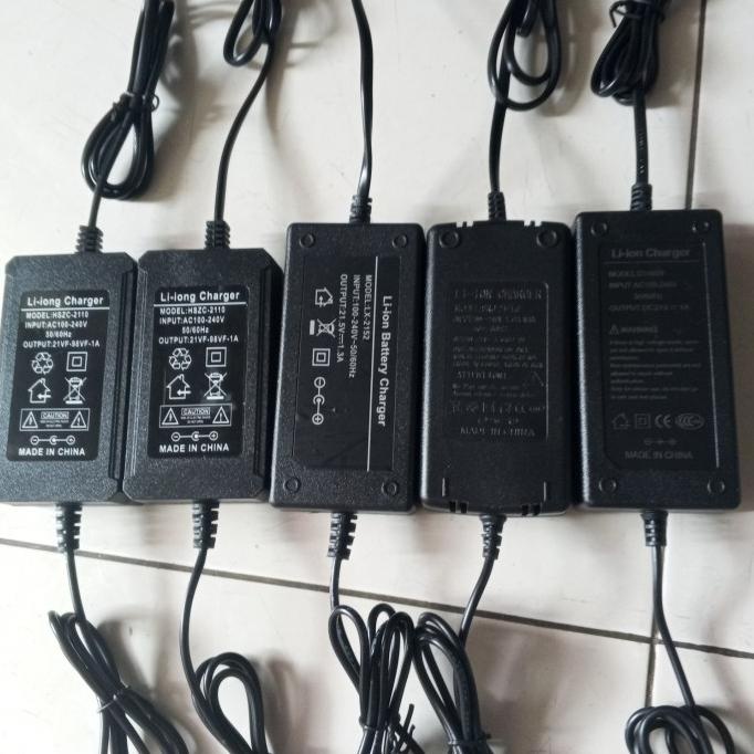 ADAPTOR CHARGER 48V